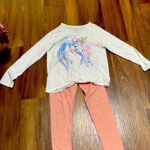 Children’s place set top with and pant with heart